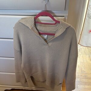 Abercrombie & Fitch Tan Knit Sweater
